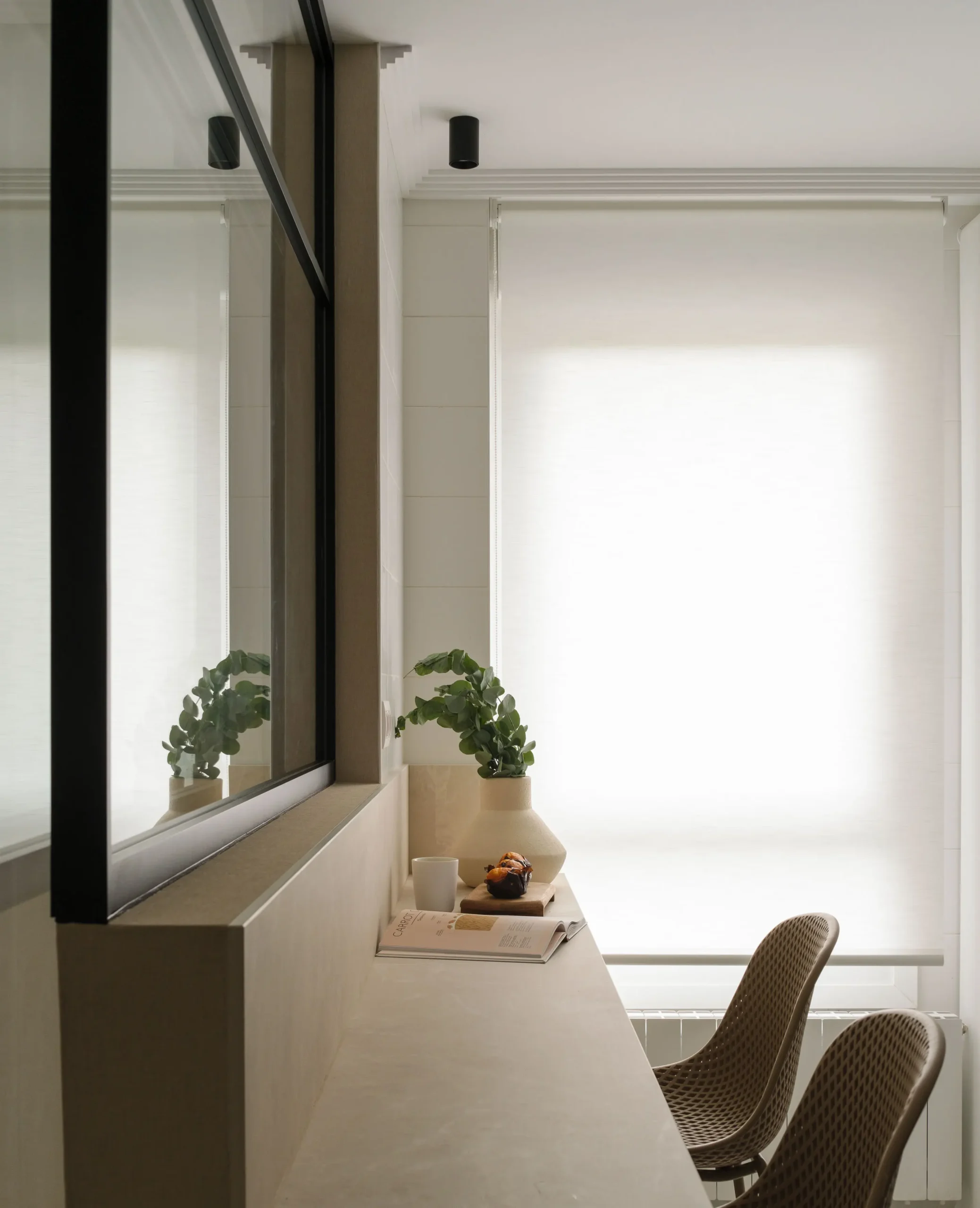 Interior window photography in Etxebarri home Interior window photography in Etxebarri home