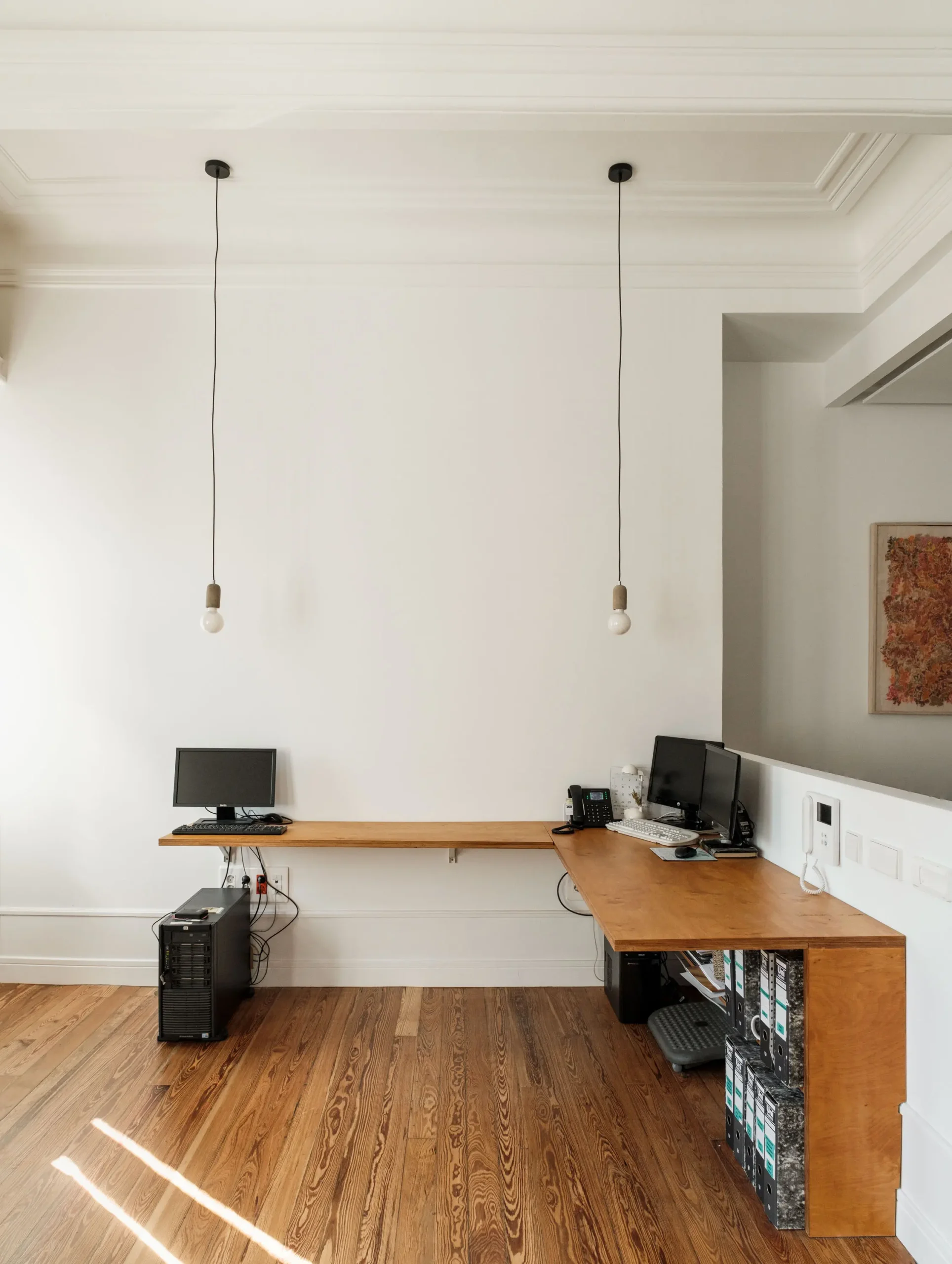 Interior photography at Martín Laucirica's advisory board. Interior photography at Martín Laucirica's advisory board.