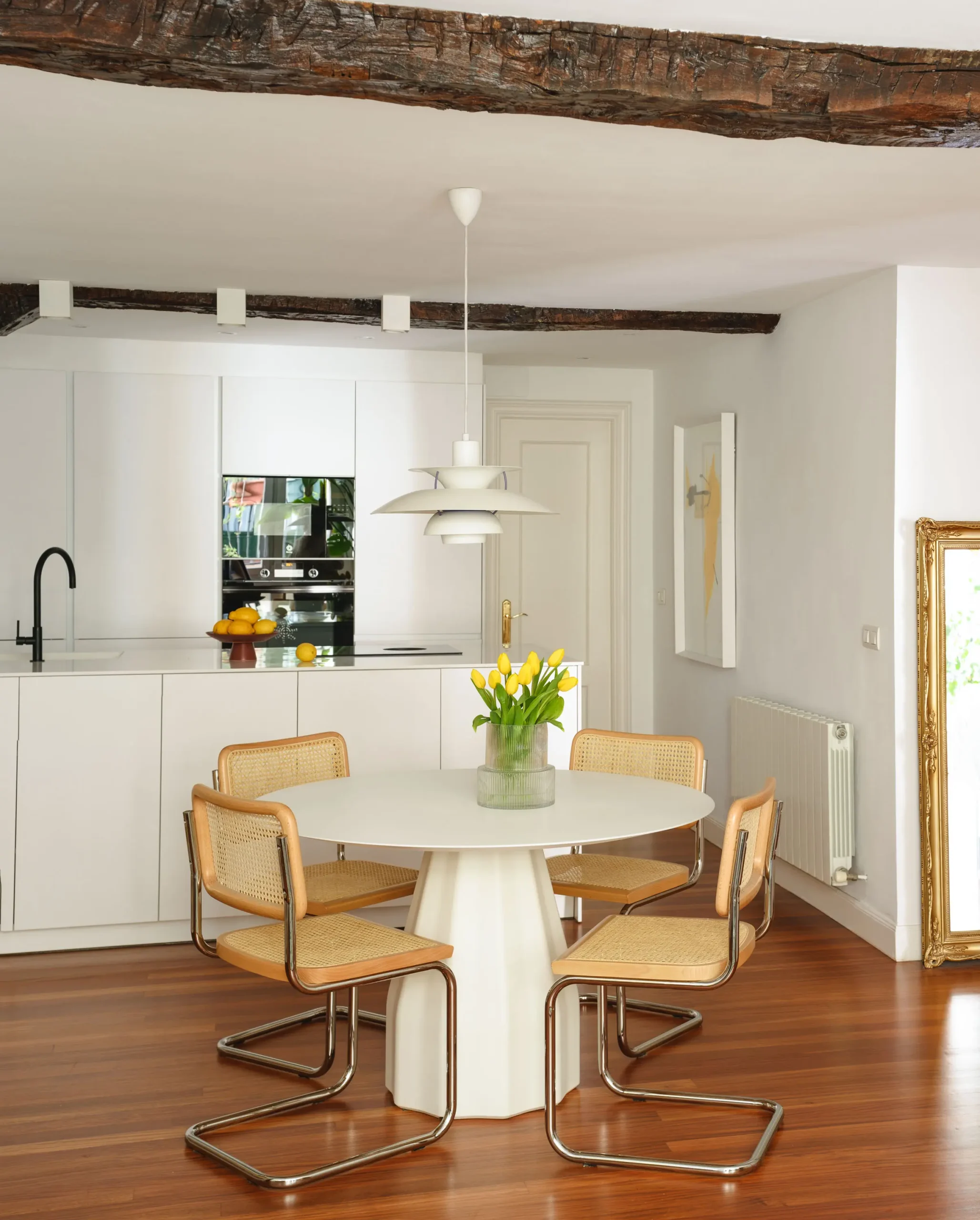 Fotografía interiores lampara casa Aizkorri Fotografía interiores lampara casa Aizkorri