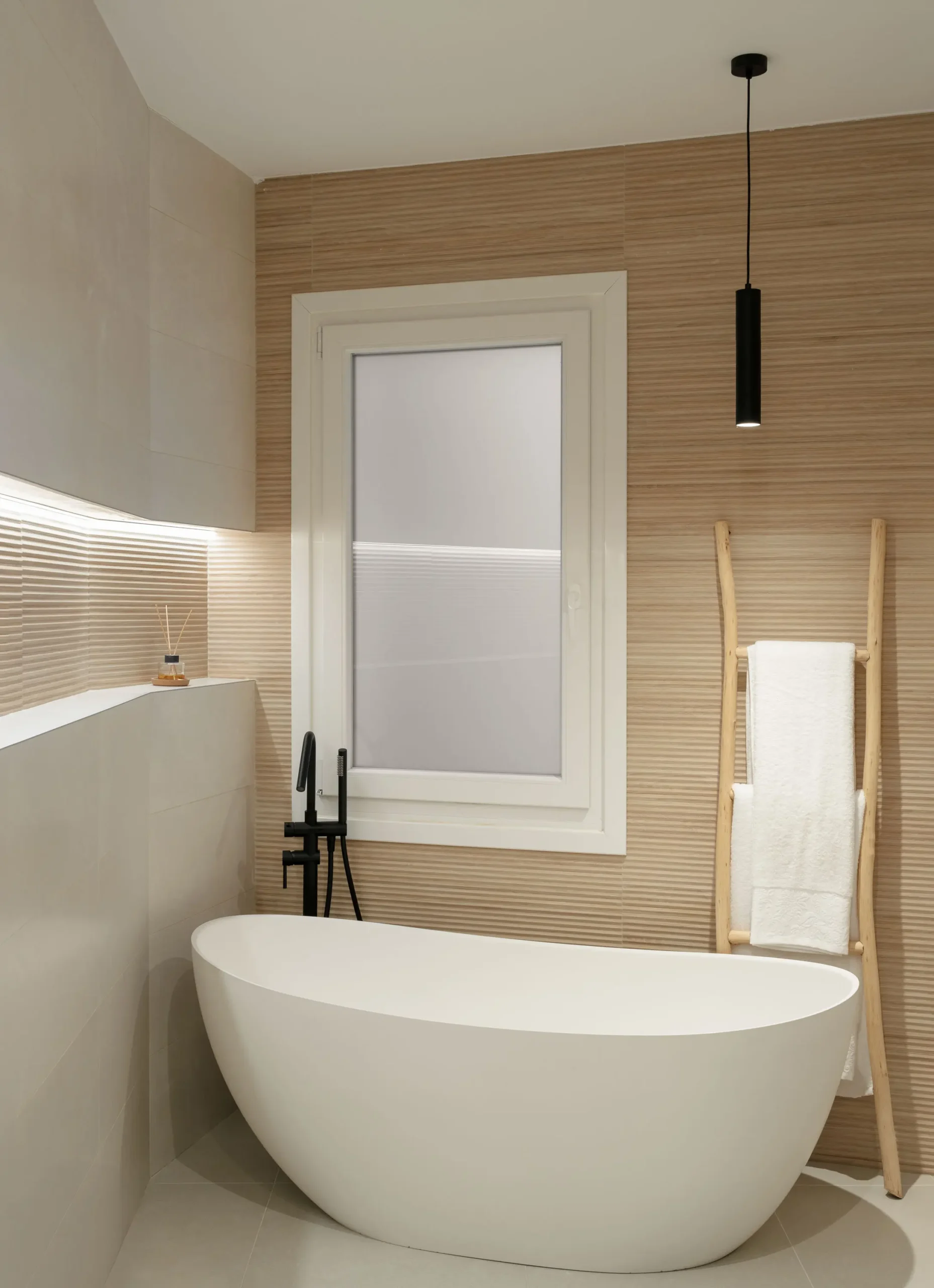 Interior photography of bathtub in Bilbao Interior photography of bathtub in Bilbao