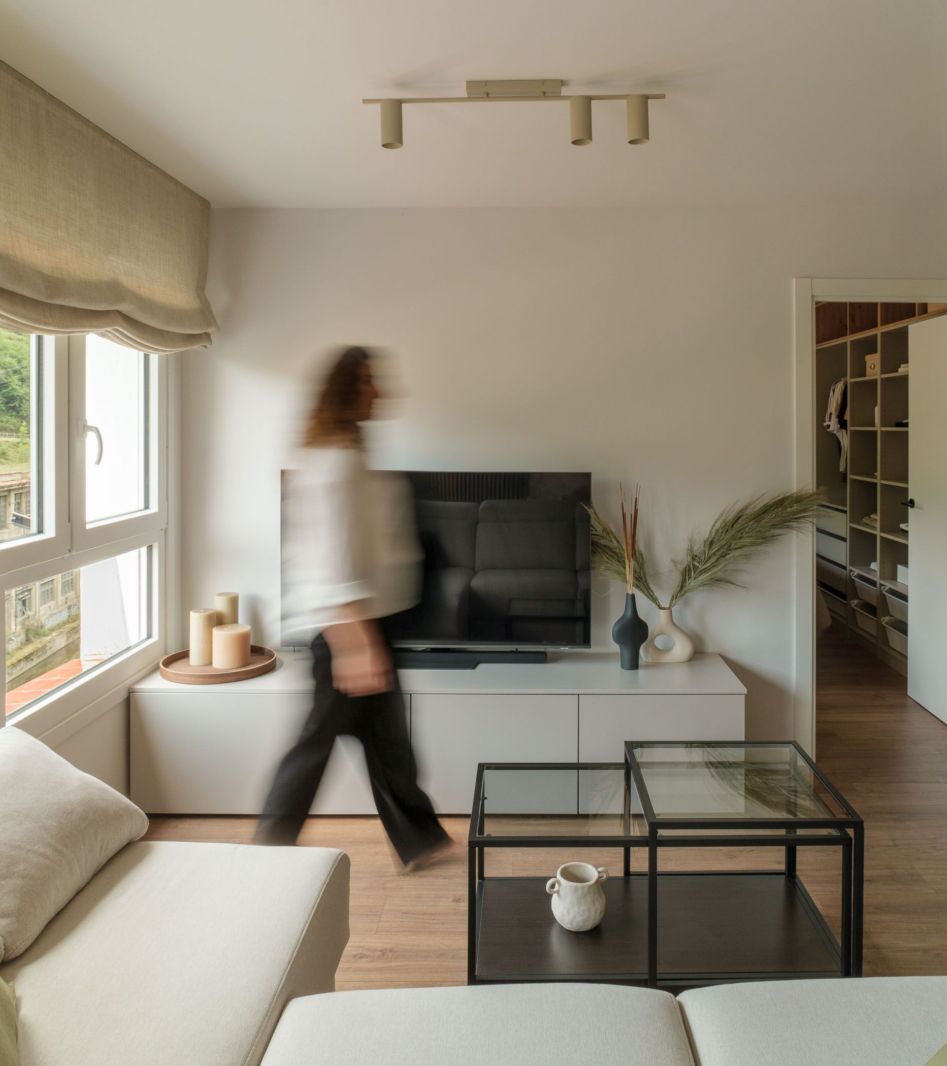 vivienda-soraluze entrada a una habitación